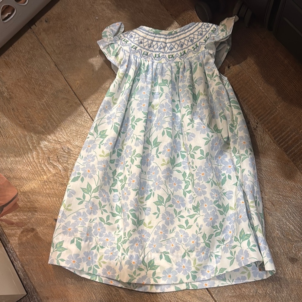The Little Tribe Green & blue Floral Smocked Dress. Perfect condition
